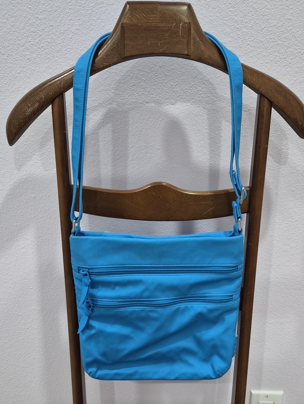 Vera Bradley Triple Zip Hipster Blue Bag